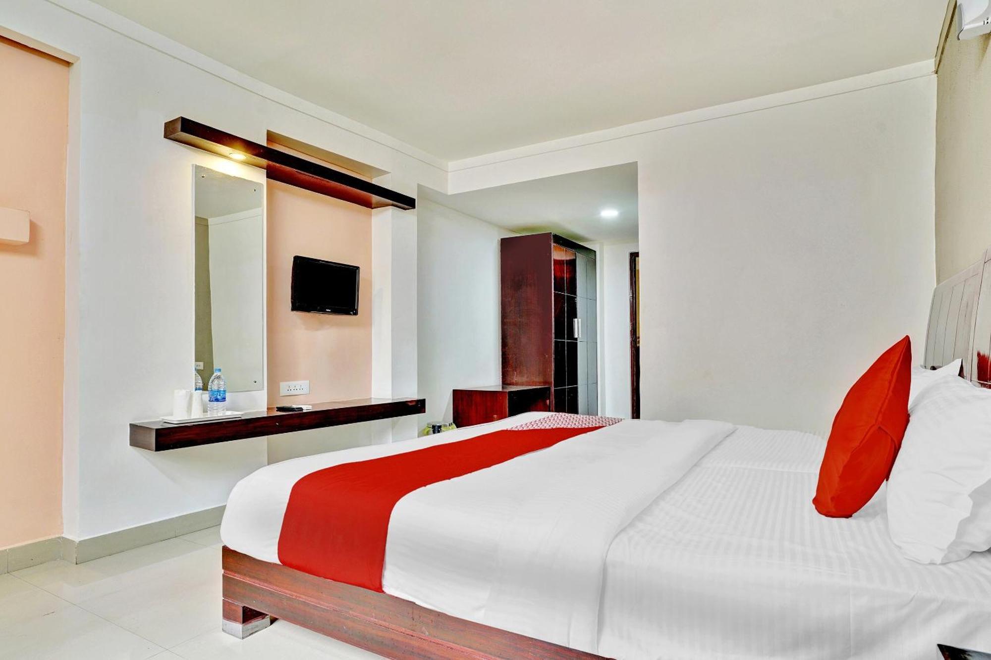 Hotel O Aec Residency Mararikulam Exterior photo